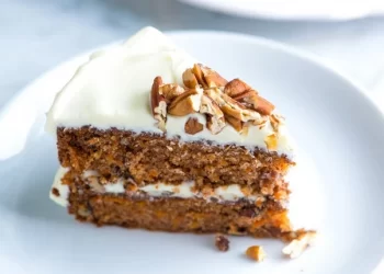 How to make the best Carrot cake with 4 easy steps
