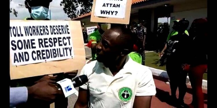 Tollbooth workers protest at parliament house over closure