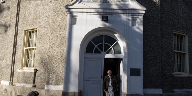 Afghanistan museum reopens, with Taliban security