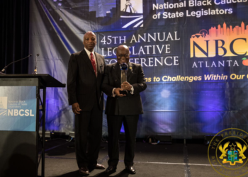 Akufo-Addo receives first ever “International Nation Builders Award” from Black US legislators