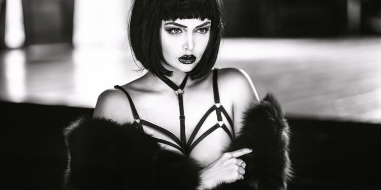 Some bad girl traits guys love to see in a girl