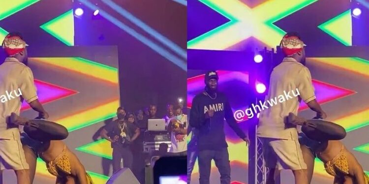 The Moment 48 Years Old, Beenie Man Nearly Broke The W@ist Of A Young Lady With His At0pa Dance Moves At Stonebwoy’s Bhim Concert