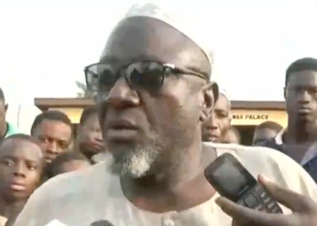 Northern Regional Minister hails Lamashegu chief for saving police officer, calming tensions