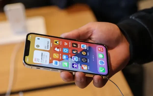 Serious iPhone Warning Issued For A Billion Apple Users