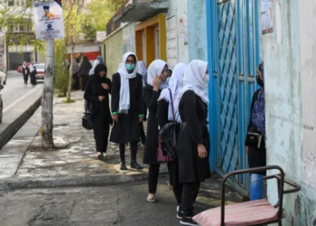 The Taliban closes Afghan girls’ schools hours after reopening