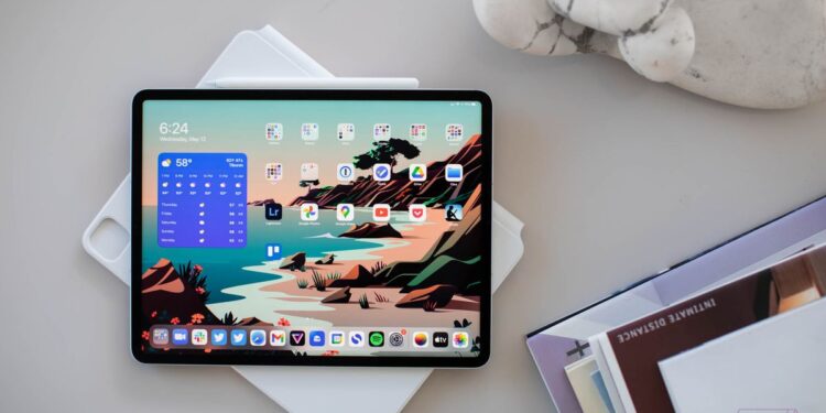 Apple will reportedly release an iPad Pro with an M2 chip this fall