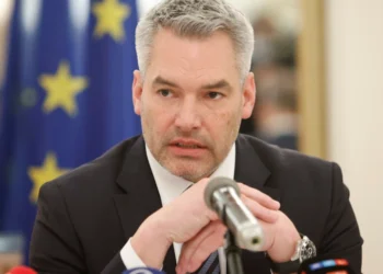 Austrian chancellor tells Russia’s Putin to end Ukraine war