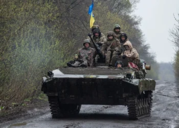 Germany to supply Ukraine with heavy weaponry for first time