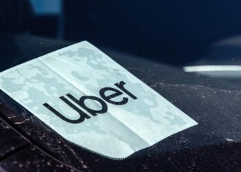 Uber to pay $19m for misleading riders with fee warning