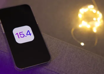 Apple stops signing iOS 15.4 following iOS 15.4.1 release with battery life fixes