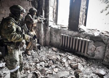 Ukrainian fighters in Mariupol say ‘surrender not an option’