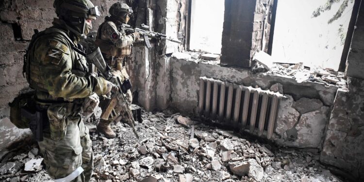 Ukrainian fighters in Mariupol say ‘surrender not an option’