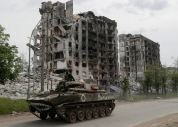 Russia advances in battle for key eastern Ukraine city