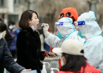 Shanghai to lock down millions again for mass COVID testing