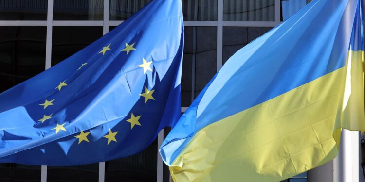 EU approves sanctions targeting Russian oil and Sberbank
