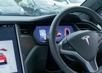 Tesla is considering adopting Apple’s AirPlay to improve audio quality