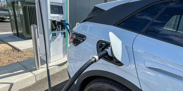 U.S. to propose standards for government funded EV charging projects