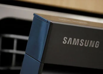 Samsung Q2 solid on server-chip demand, smartphones cloud outlook