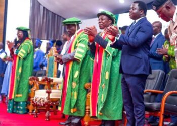 Otumfuo hails Dampare for transforming Police Service
