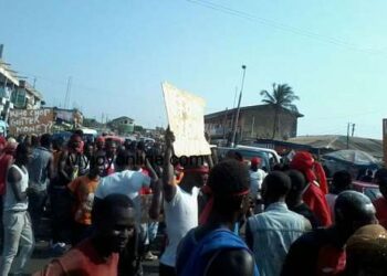 Nima residents give govt 30-day ultimatum to fix bad roads