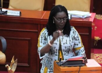 Communication Minister to appear before Parliament today over deactivated SIM cards