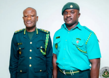 Immigration officer promoted for foiling suspected kidnapping of schoolgirl