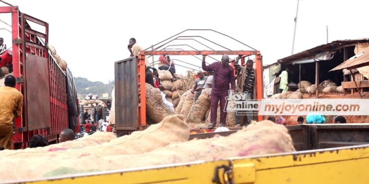 Niger coup: Over GH₵45m at risk as Ghana onion trucks are stranded at Benin border