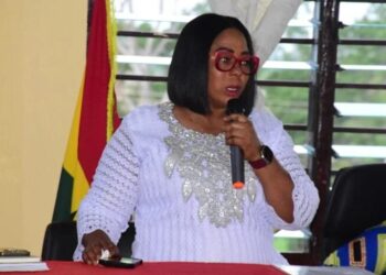 Greater Accra Minister gives MMDCEs 2 weeks to fix streetlights