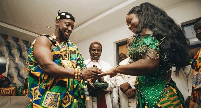 Fiifi Coleman marries in a colorful traditional ceremony in Kumasi (Photos)