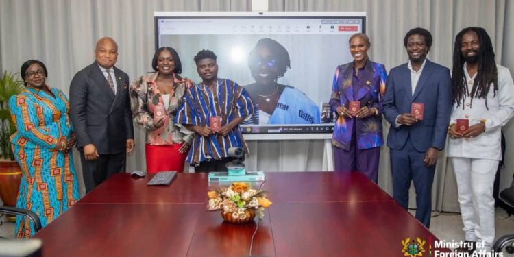 Foreign Affairs Minister Presents 5 Diplomatic Passports To Ghanaian Creatives (Photos)