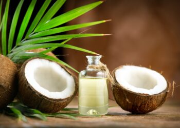 Essential health benefits of using coconut oil