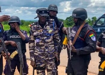 Police man killed in a shootout with armed robbers