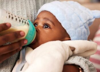 36 infants in UK ill after drinking contaminated baby formula