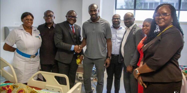 Black Stars technical team donates cash to newborn babies and mothers at Greater Accra Regional Hospital