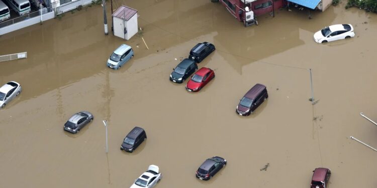Hours of rain kills 6 people in Japan